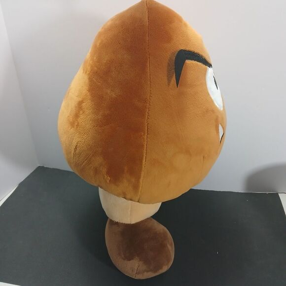 Super Mario Bros 15" Goomba Plush 2024 Large NWT - Picture 2 of 8